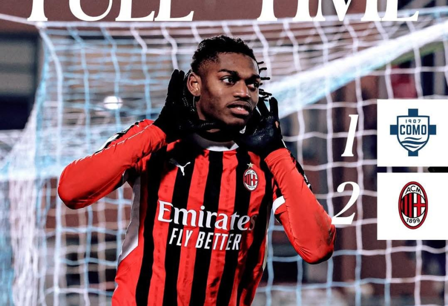 Rafael Leão celebrating AC Milan's 2-1 victory against Como. 