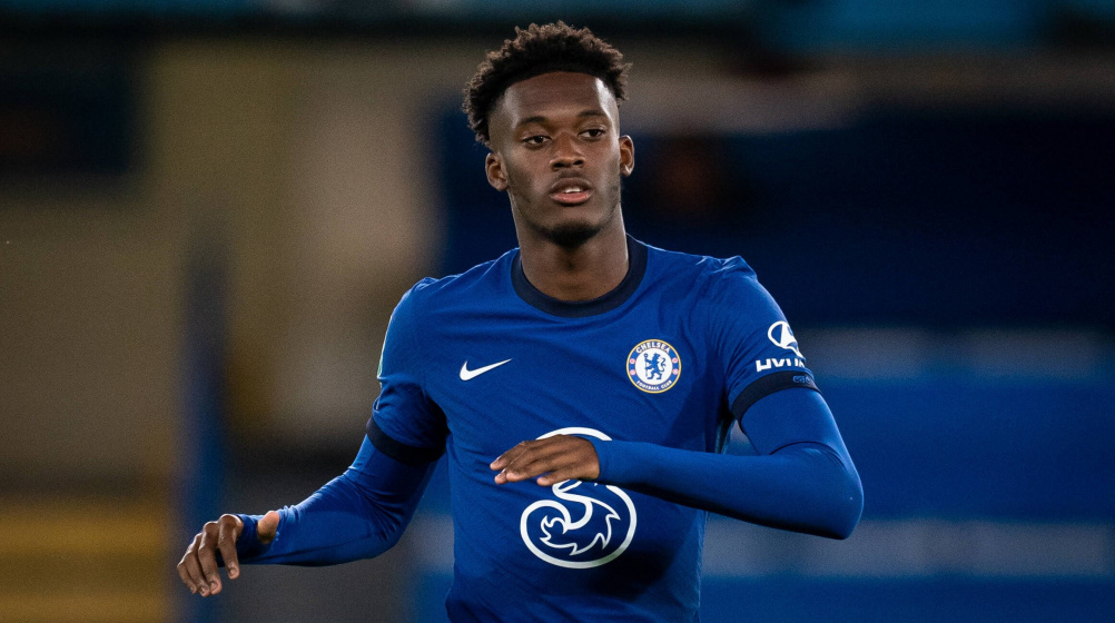 Callum Hudson-Odoi playing for Chelsea.