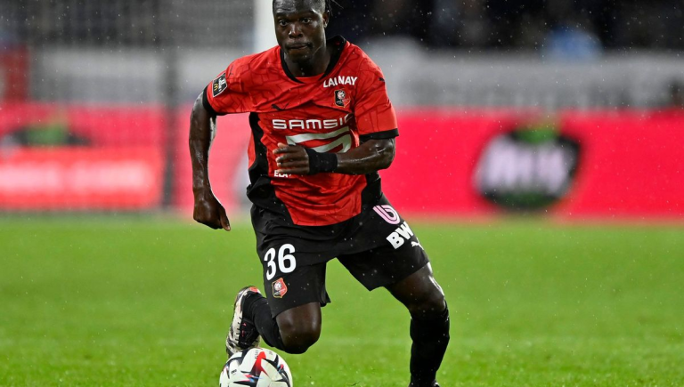 Alidu Seidu in action for Stade Rennais, wearing the number 16 jersey during a match.