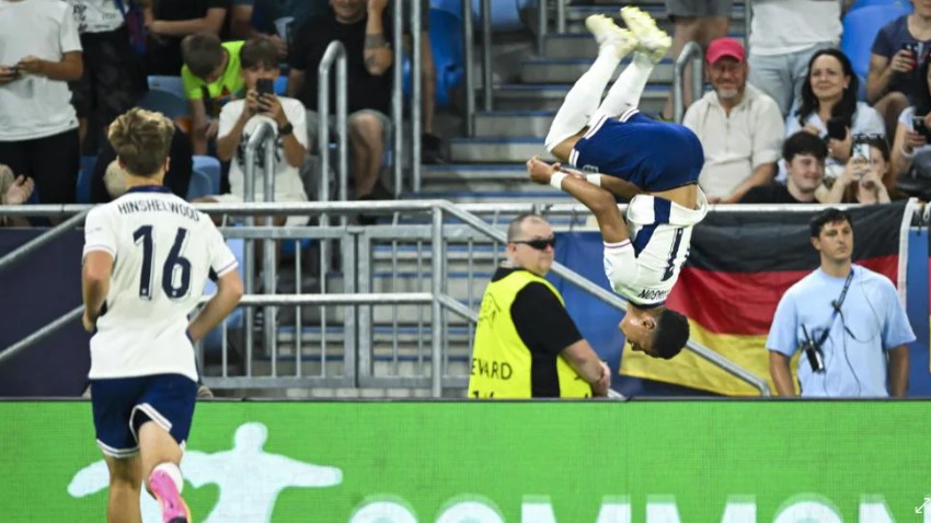 This image has an empty alt attribute; its file name is Germany-v-England-U-21-a.jpg