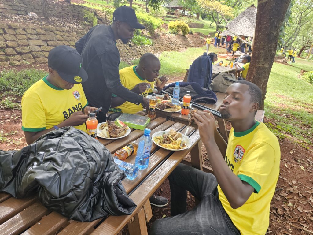 Bangbet End year party