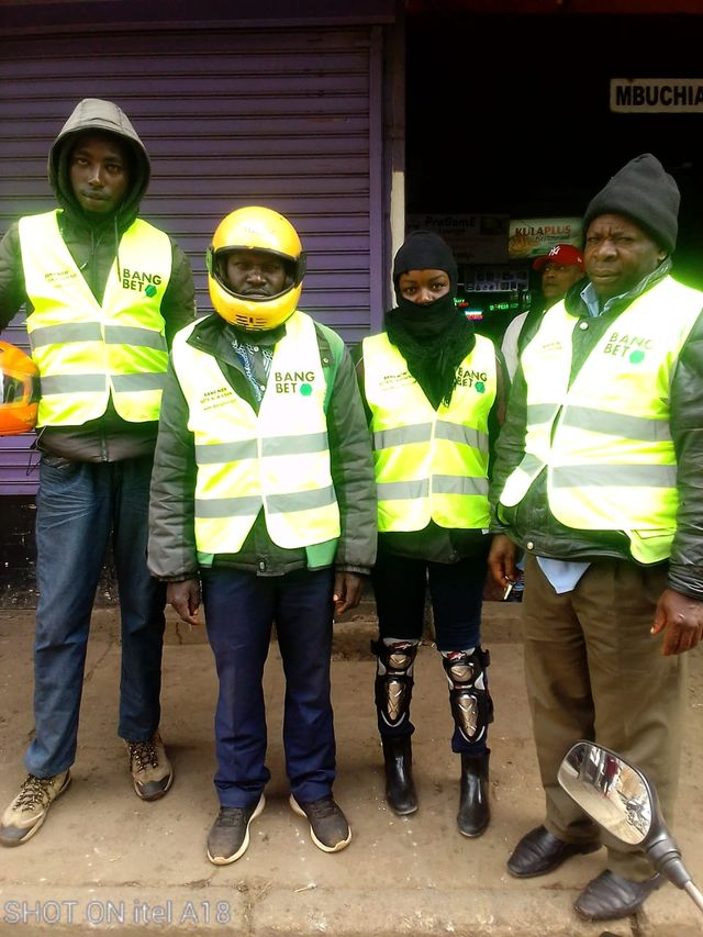 The Audience Experience at Bangbet and Octopizzo’s Reflector Vest Distribution