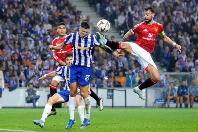 Man United Held 3-3 by Porto in Thrilling European Clash