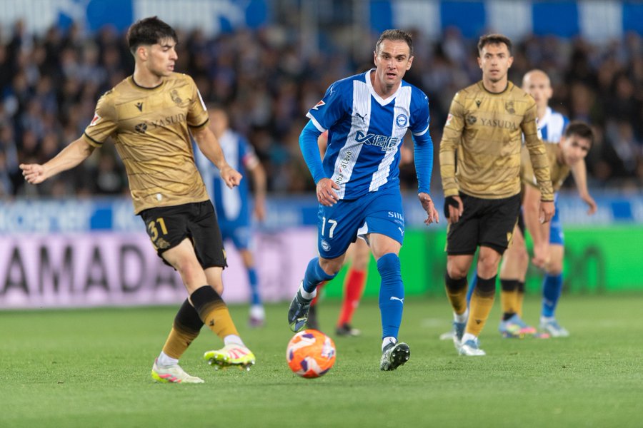 Alavés Stun Sociedad to Climb Out of Drop Zone