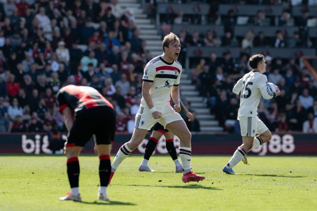 Man United Escape Defeat at Bournemouth Thanks to Højlund