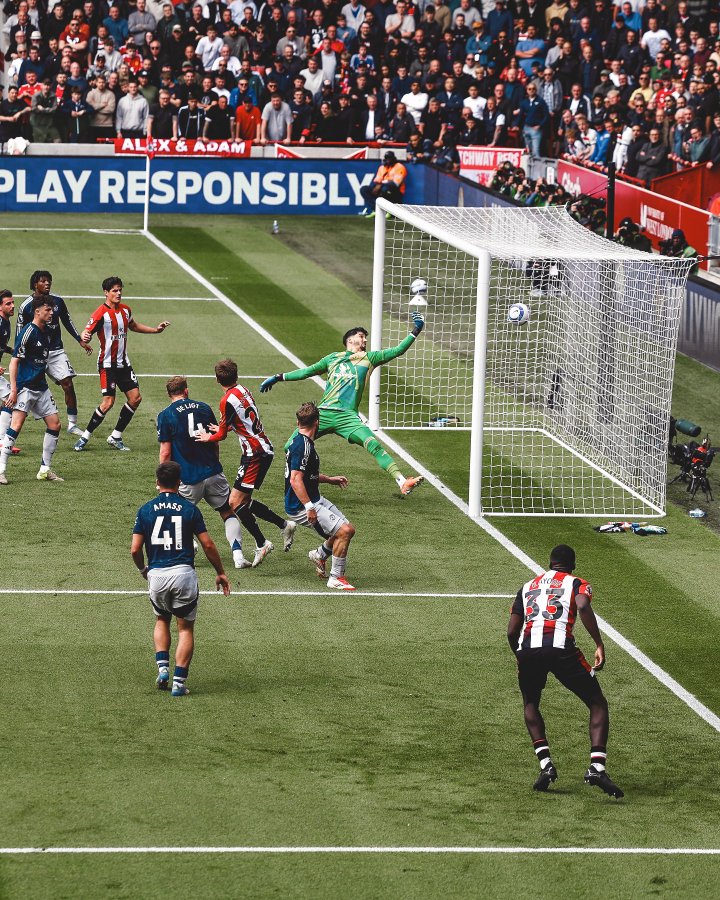 Brentford 4-3 Man United: Schade Stars in Epic Win