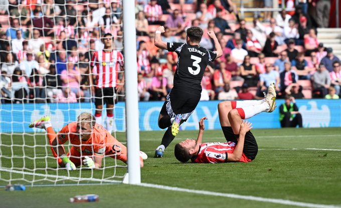 Arsenal Edge Southampton to Seal Second Place in Style