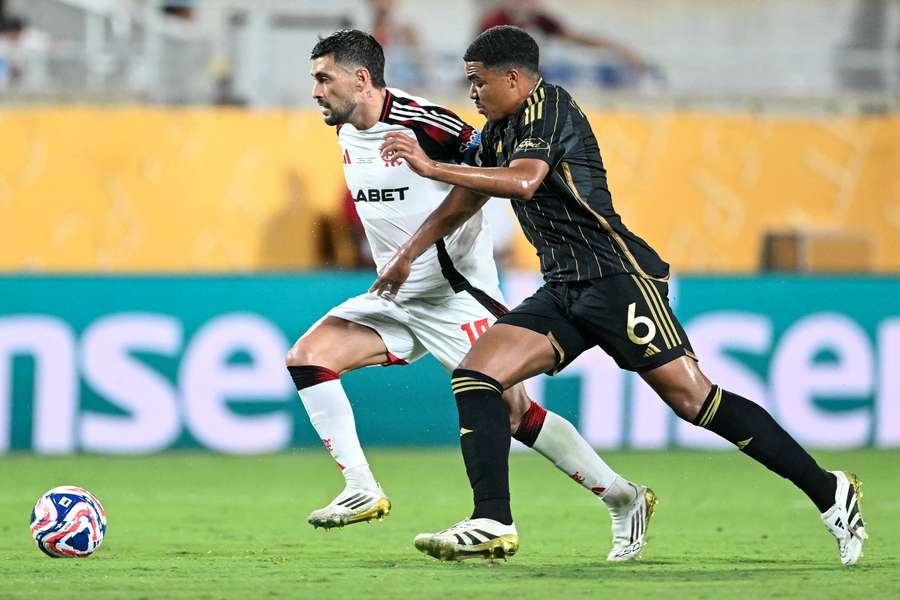 ⚽ FIFA Club World Cup Drama: Flamengo vs LAFC Ends in 1-1 Draw