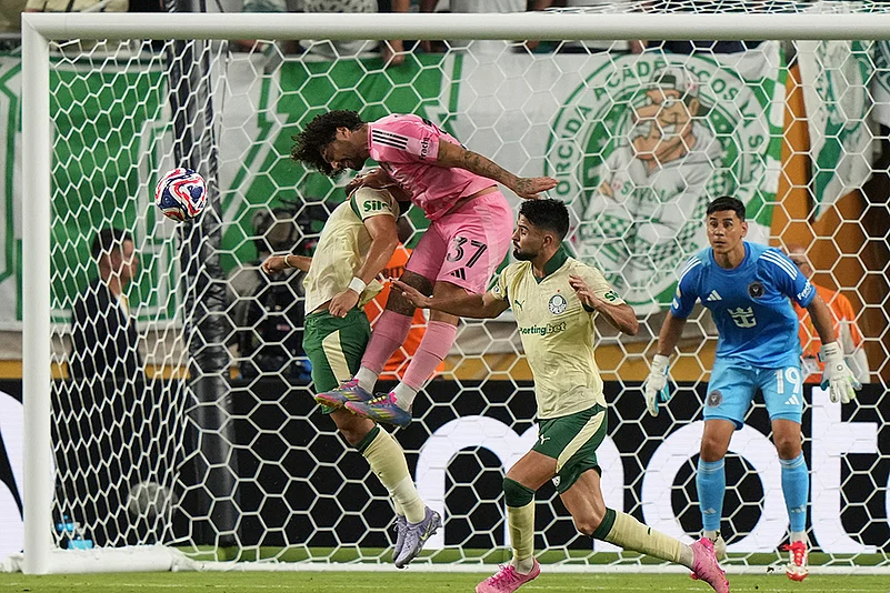 Palmeiras vs Inter Miami: Dramatic 2-2 Draw Sends Brazilians Top of Group A