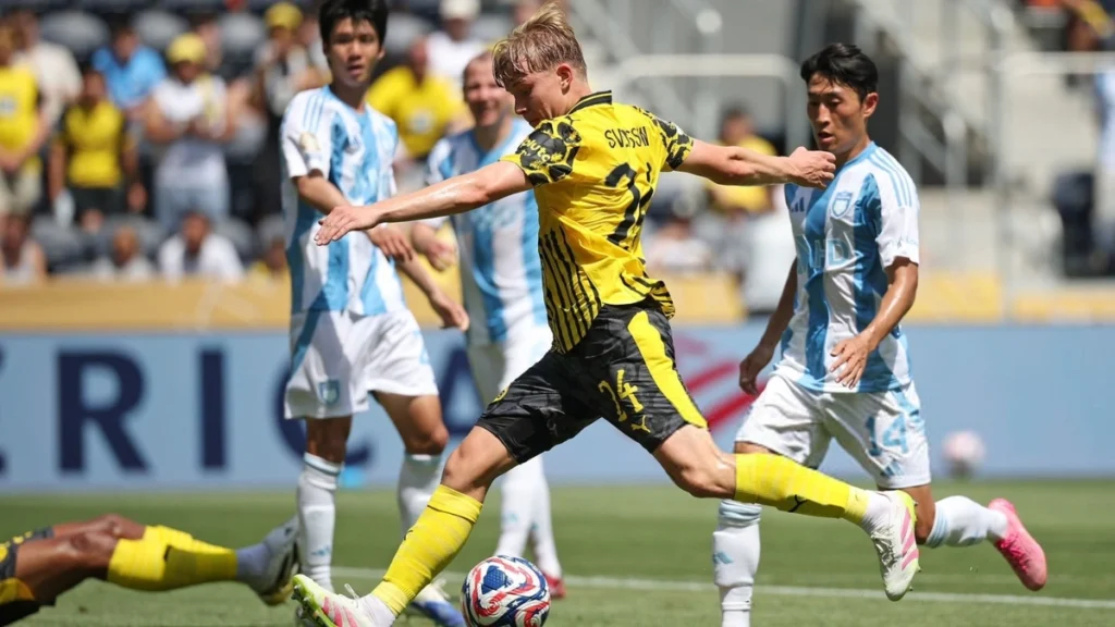 Dortmund Beat Ulsan to Reach Club World Cup Knockouts