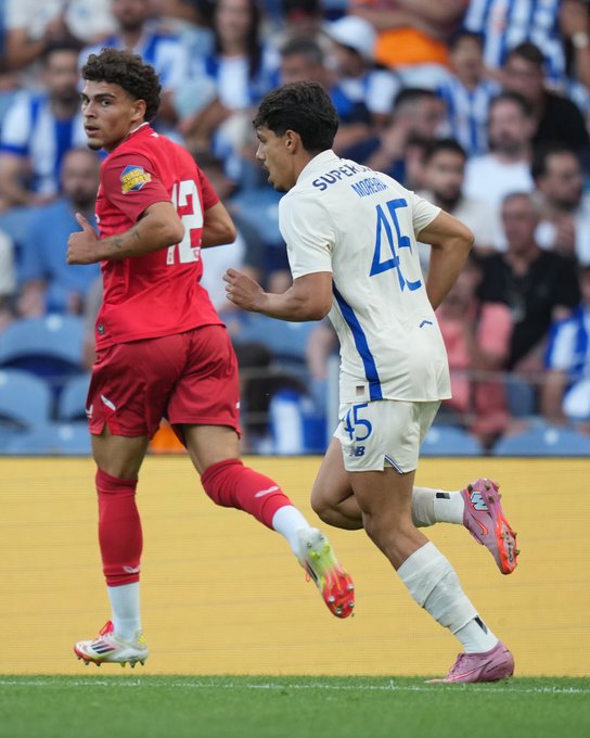 FC Porto 2-1 Twente: William Gomes Strikes Late in Friendly Win