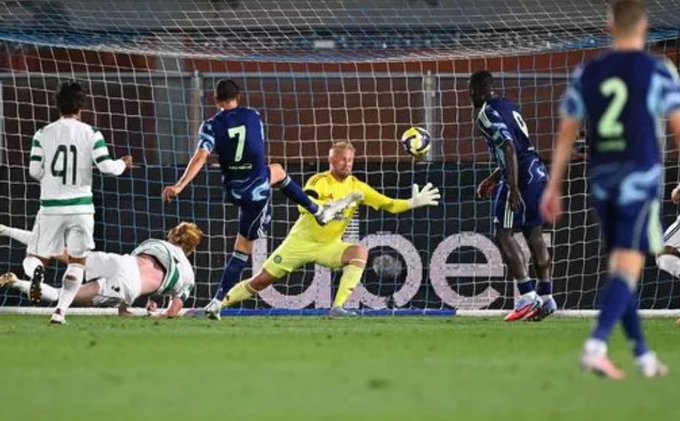 Ajax 5-1 Celtic: Berghuis Hat-Trick in Club Friendly