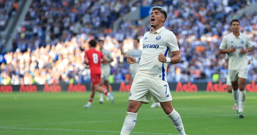 FC Porto 2-1 Twente: William Gomes Strikes Late in Friendly Win