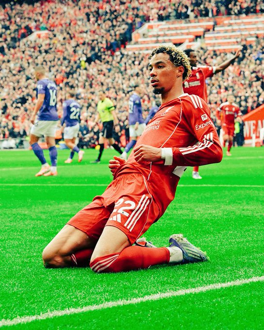 Liverpool 2-1 Everton: Reds Secure Fifth Straight Premier League Win