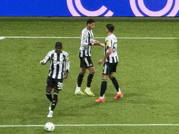 Newcastle 4-1 Bradford City: EFL Cup 1/16-Finals Thriller