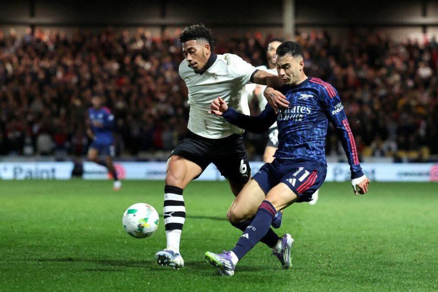 Arsenal Defeat Port Vale 2-0 to Advance in EFL Cup 1/16 Finals