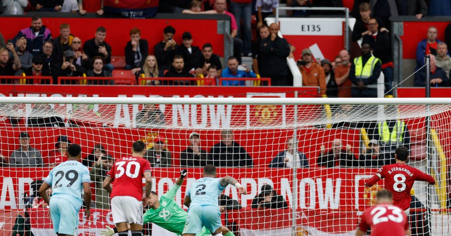 Manchester United 3-2 Burnley: Fernandes Penalty Ends Winless Run
