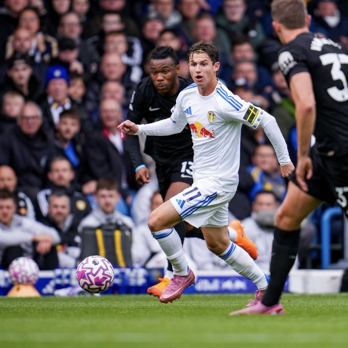 Tottenham Hotspur Edge Leeds United 2-1 Amid Storm Amy Drama