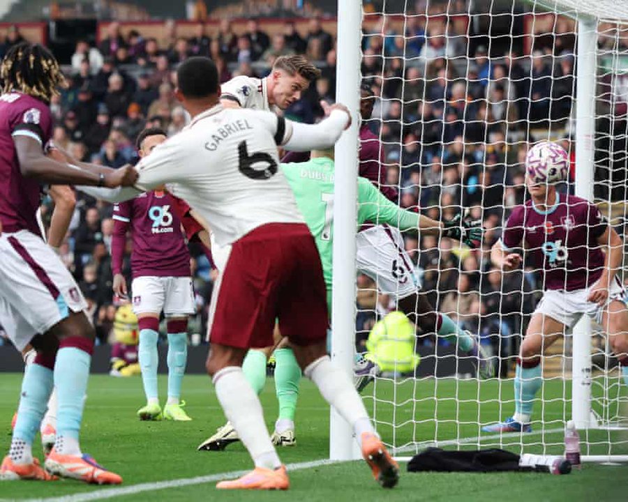 Arsenal Asserts Dominance Over Burnley to Extend Premier League Lead