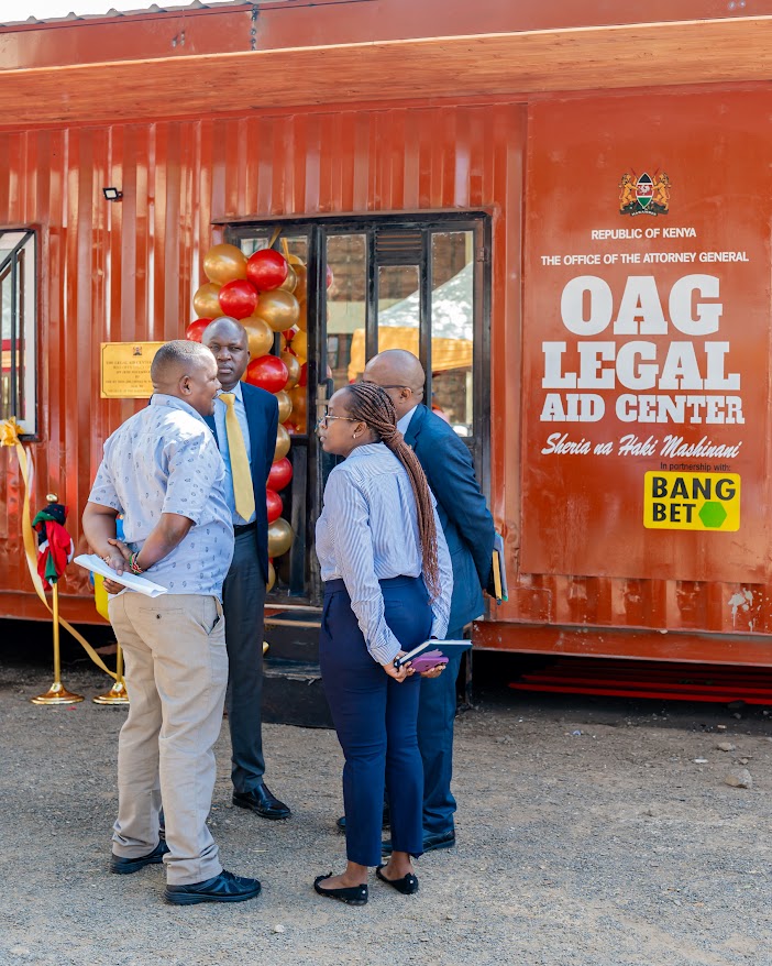 Bangbet mobile legal aid in Kibera