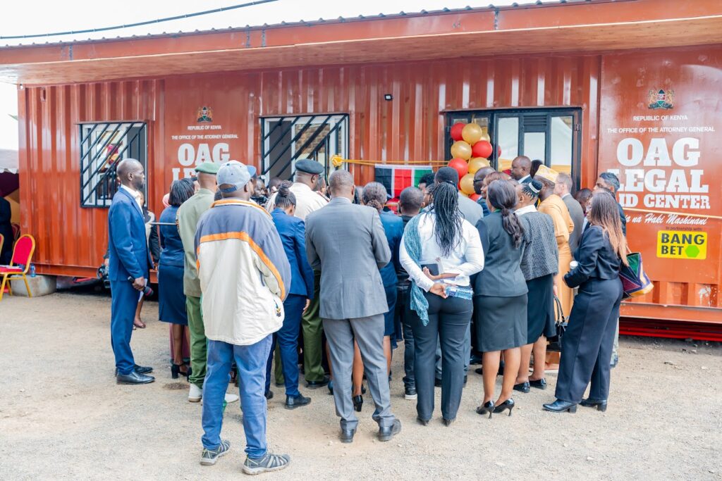 Bangbet mobile legal aid in Kibera