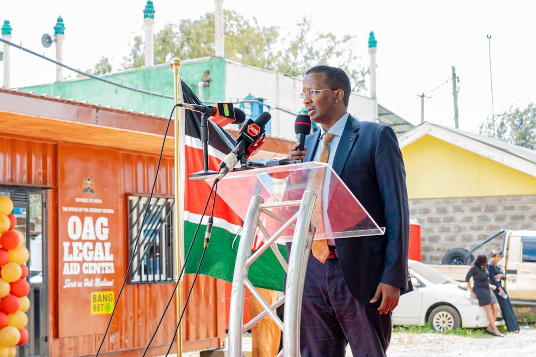 Bangbet mobile legal aid in Kibera