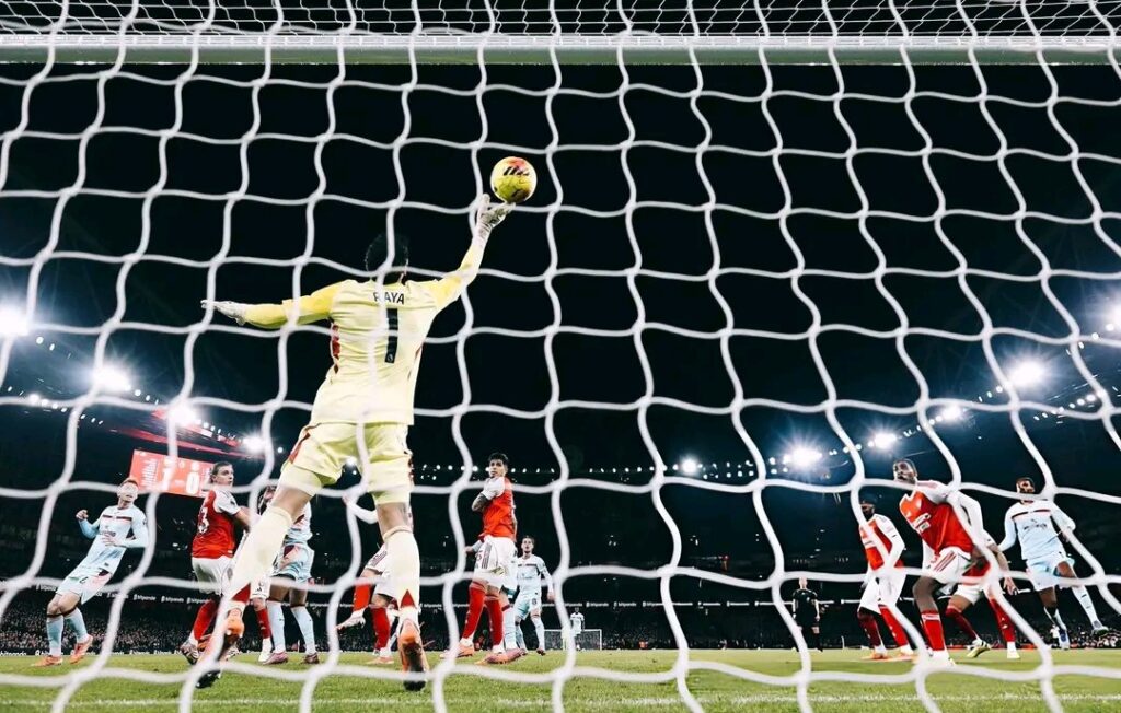 Arsenal 2–0 Brentford: Gunners Extend Home Dominance to Stay Clear at the Top