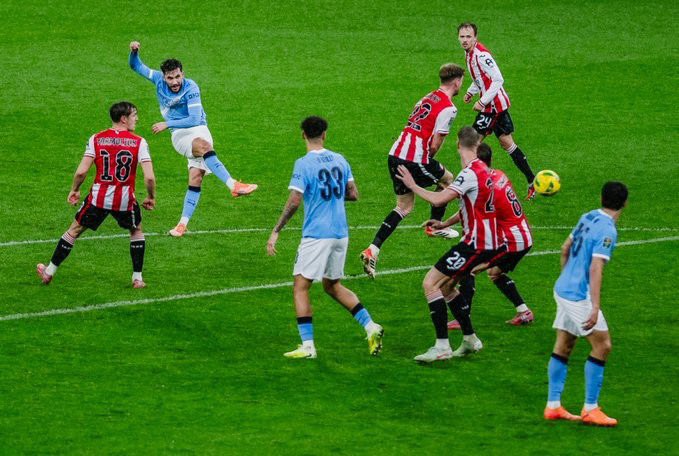 Manchester City Cruise Past Brentford to Reach Carabao Cup Semi-Finals