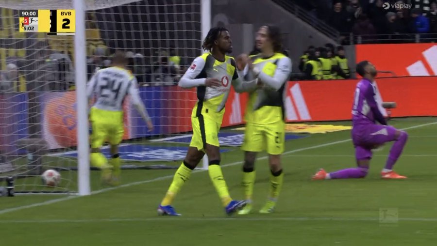 Dortmund Snatch Dramatic 3-3 Draw in Frankfurt as Chukwuemeka Strikes Late