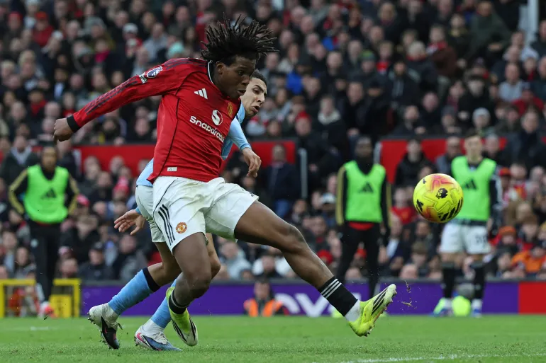 Man United 2-0 Man City: Carrick Wins First Manchester Derby