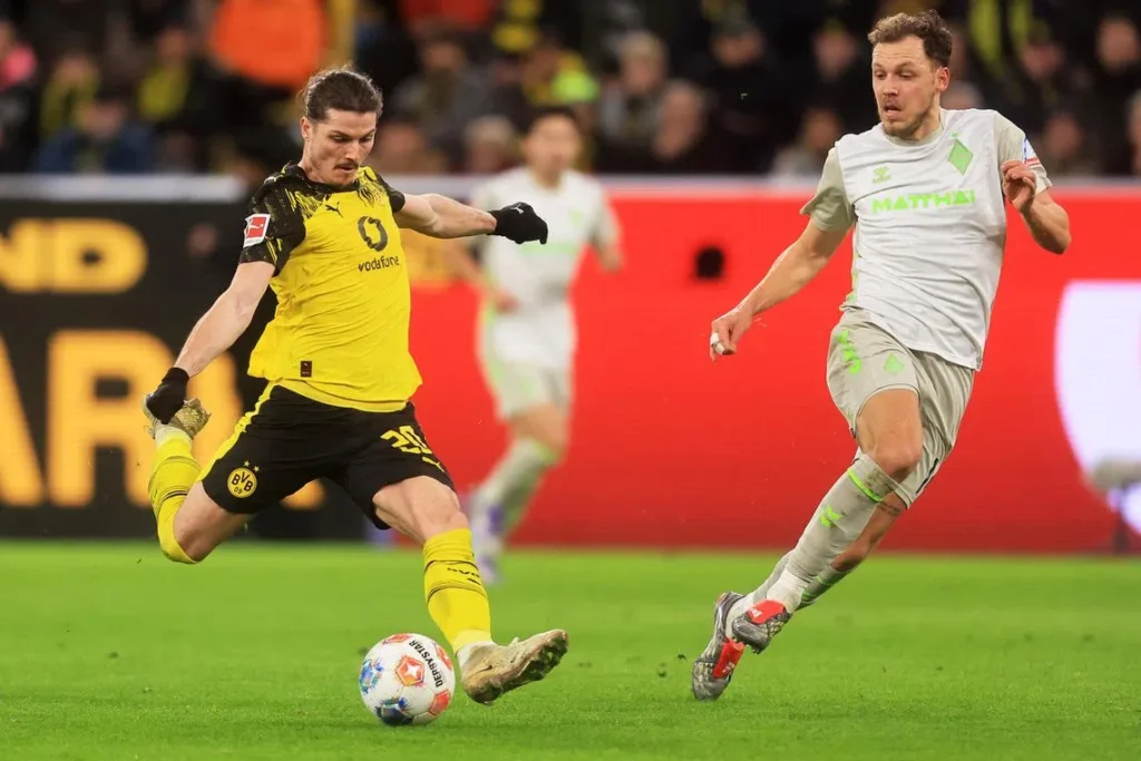Borussia Dortmund 3-0 Werder Bremen: Home Fortress Holds Firm