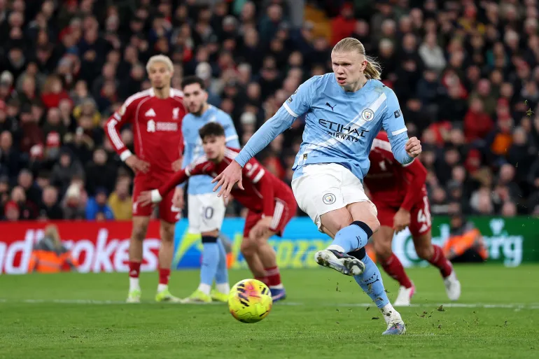 Man City Edge Liverpool 2-1 at Anfield: Late Drama Shakes Premier League Title Race