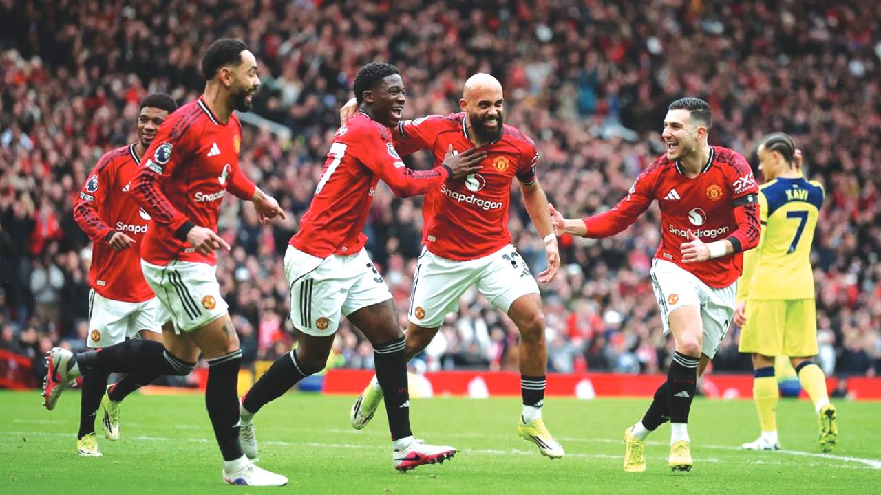 Man United Beat Tottenham 2-0: Carrick Extends Winning Run