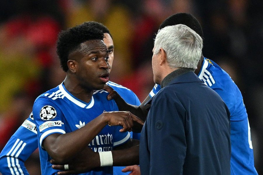 Vinícius Júnior Fires Real Madrid to 1-0 Win Over Benfica Amid UCL Controversy