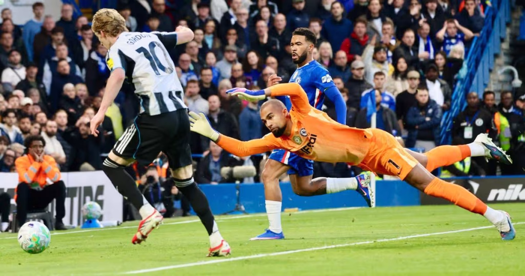 Chelsea 0–1 Newcastle: Gordon Strike Deepens Blues’ Top-Five Woes