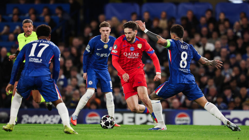 PSG Beat Chelsea 8-2 to Reach UCL Quarter-Finals
