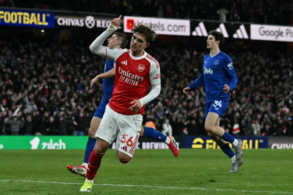 Arsenal 2–0 Everton: Dowman Makes Premier League History