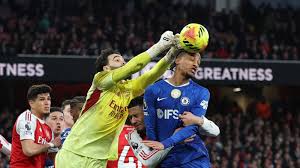 Arsenal Edge Chelsea 2-1 to Strengthen EPL Title Charge