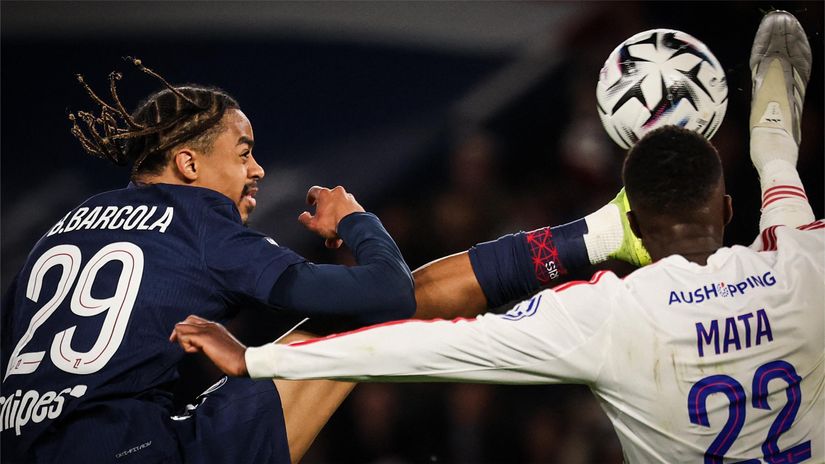 PSG 1-2 Lyon: Shock Defeat Reignites Ligue 1 Title Race