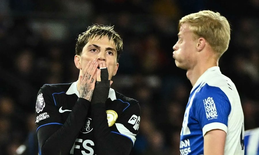 Brighton 3-0 Chelsea: Blues Collapse as Champions League Dreams Fade