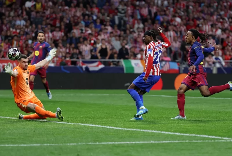 Atlético Madrid Edge Barcelona to Reach UCL Semi-Finals Despite 2-1 Defeat