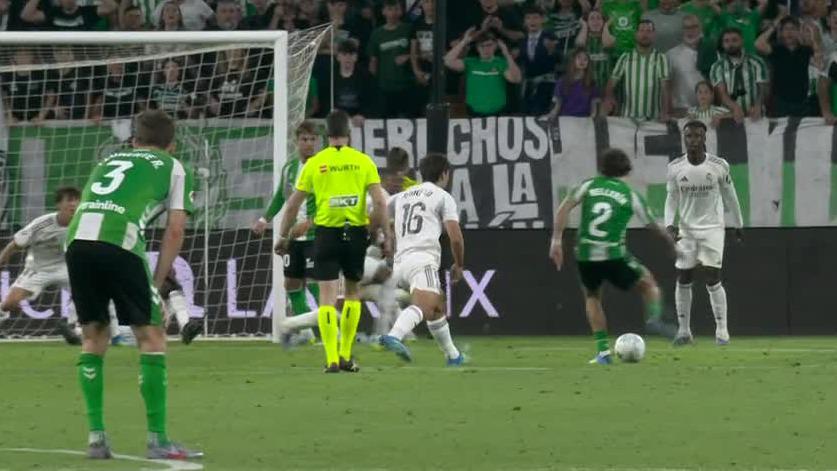 Real Betis 1-1 Real Madrid: Bellerín’s Late Goal Stuns Los Blancos 