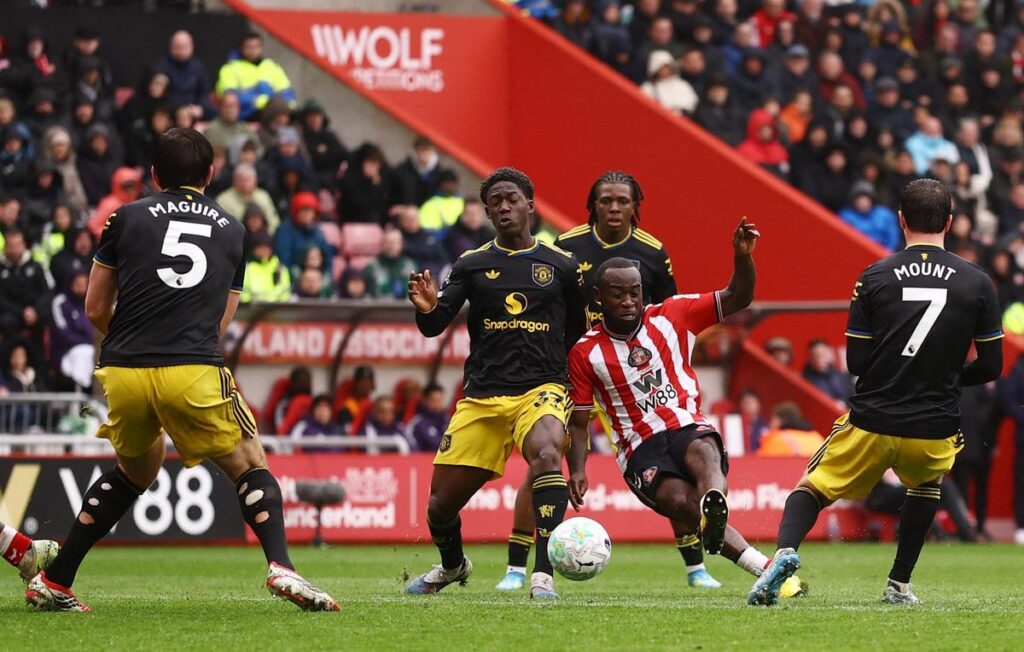 Sunderland vs Man United: Red Devils Stumble in Goalless Draw 