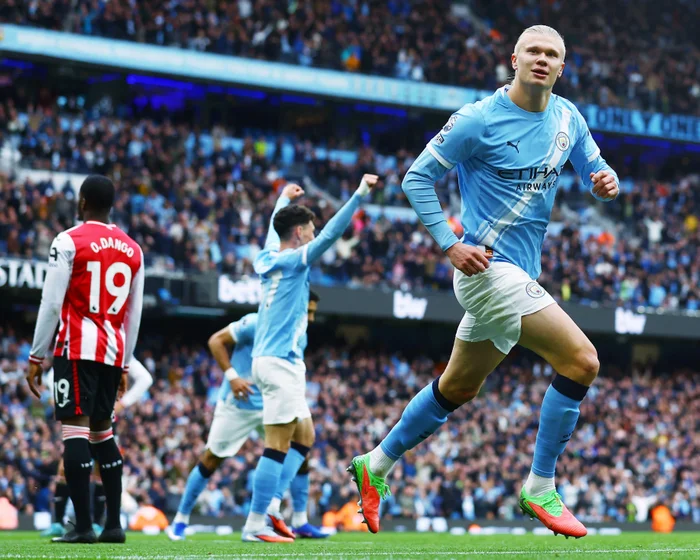 Manchester City Beat Brentford 3-0 to Keep Arsenal Under Pressure