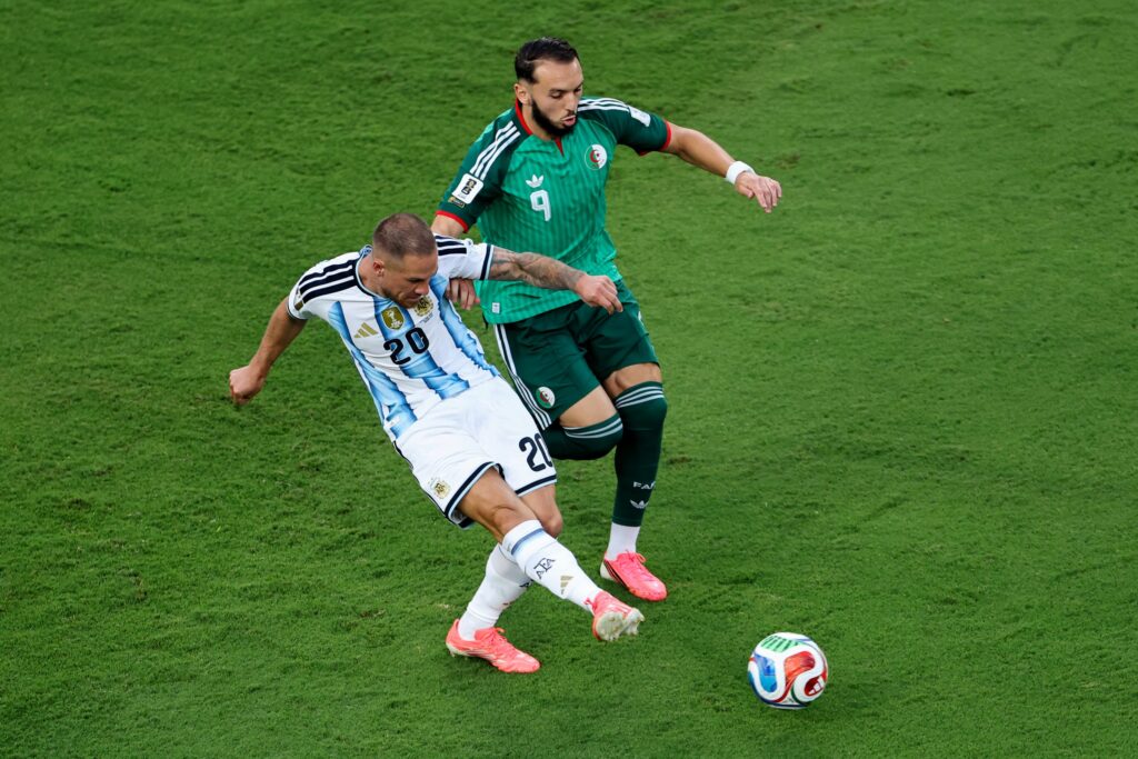 Messi Hat-Trick Powers Argentina Past Algeria in World Cup Opener