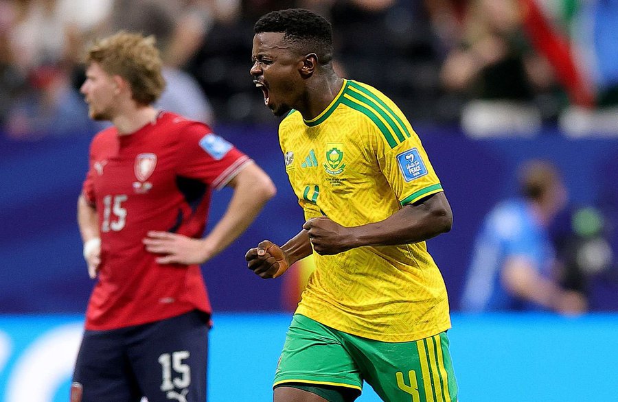 Czech Republic 1-1 South Africa: Group A Race Goes to Final Day 
