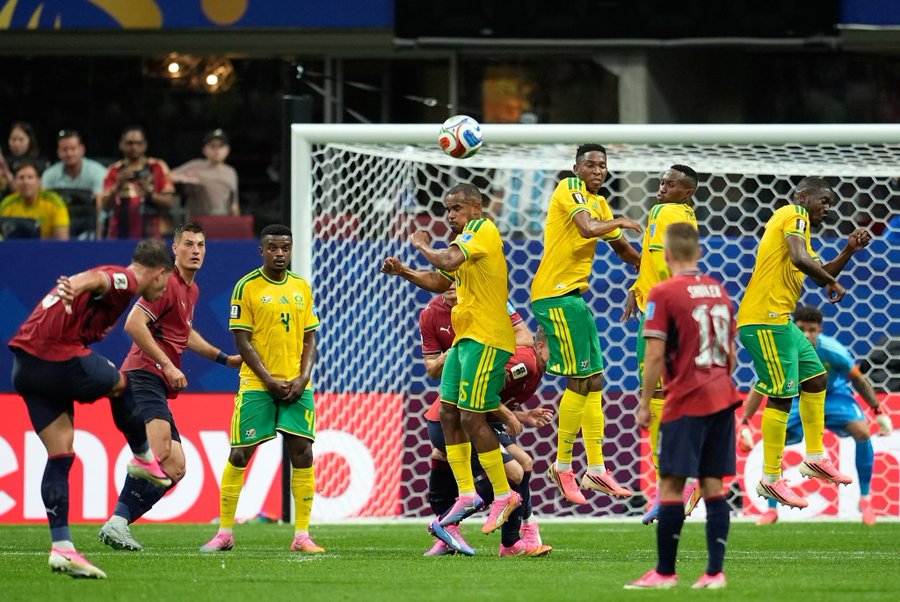 Czech Republic 1-1 South Africa: Group A Race Goes to Final Day 
