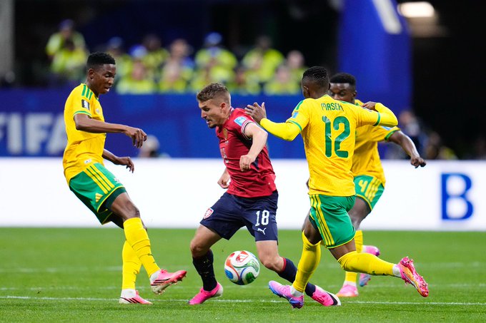 Czech Republic 1-1 South Africa: Group A Race Goes to Final DayÂ