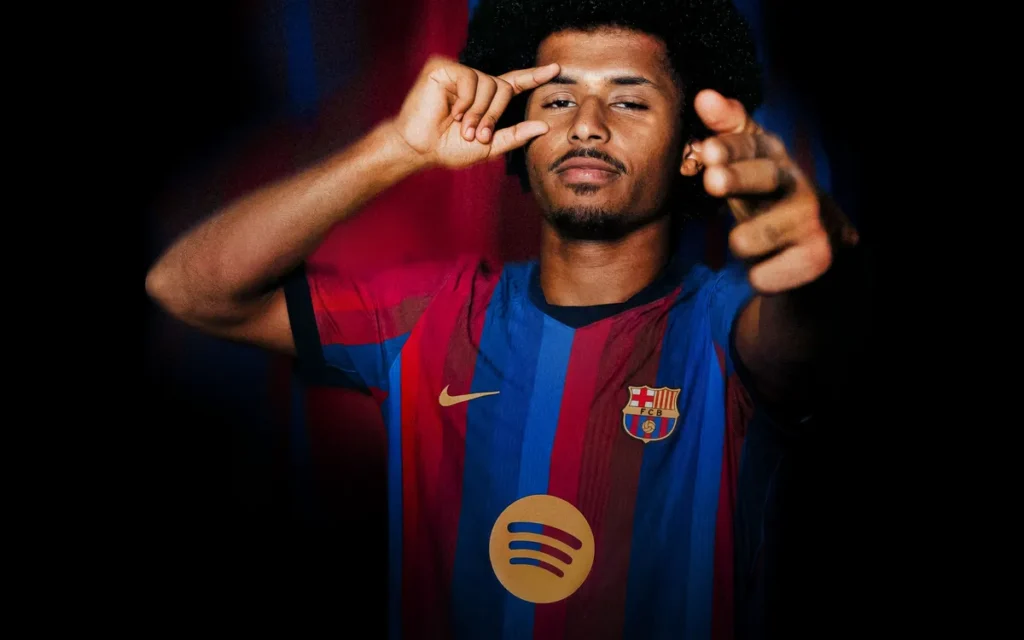 Barcelona Sign Karim Adeyemi from Dortmund