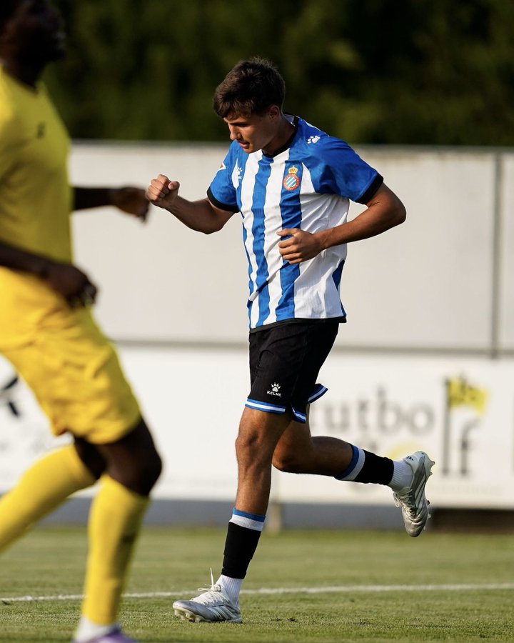 Espanyol Cruise Past Pau FC 4-0 in Convincing Pre-Season Win